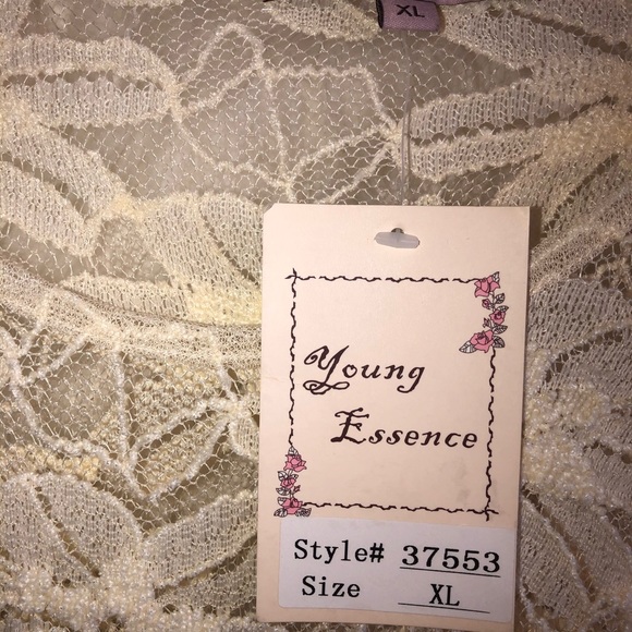 NWT Young Essence Lace Top - Picture 4 of 5